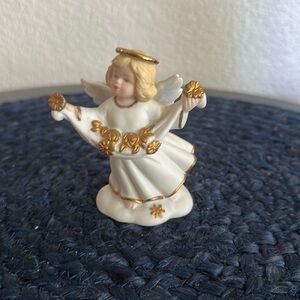 Golden Halos Collectibles "Blossoming Blanche”
